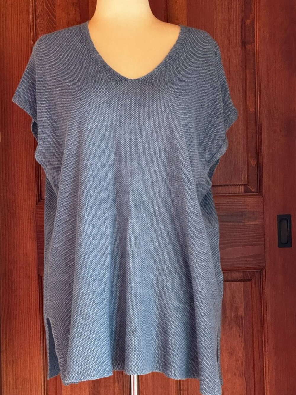 Eileen Fisher 100% Organic Italian Linen Twist V-Neck Top, M